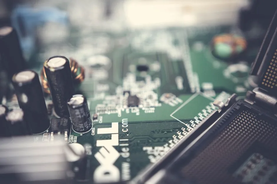 AM5 motherboard with multiple M.2 slots and heatsinks