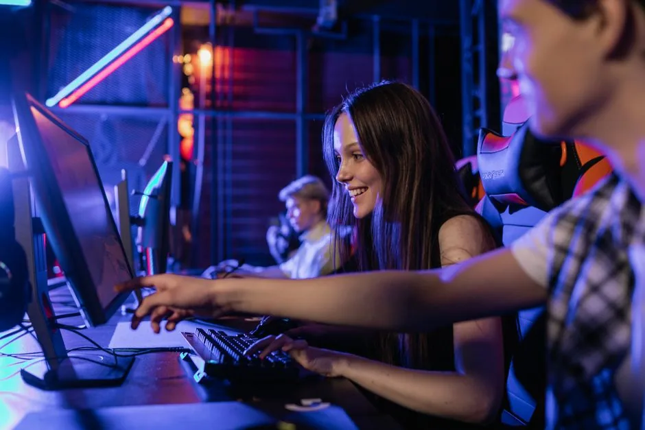 prebuilt vs custom gaming pc pros and cons