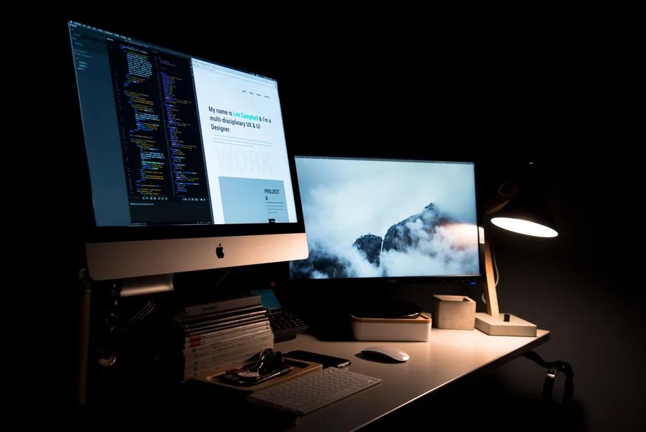 dual monitors on a gaming desk