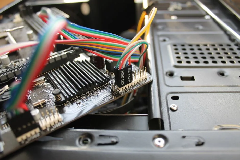 a spacious mid-tower pc case with clean cable management and RGB fans