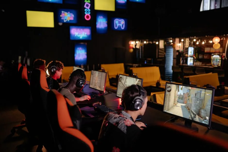 gaming pc for fortnite 240 fps build — tower interior showing the CPU and graphics card