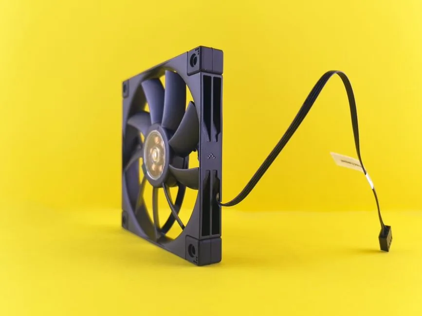 silent gaming pc build sound damped case interior